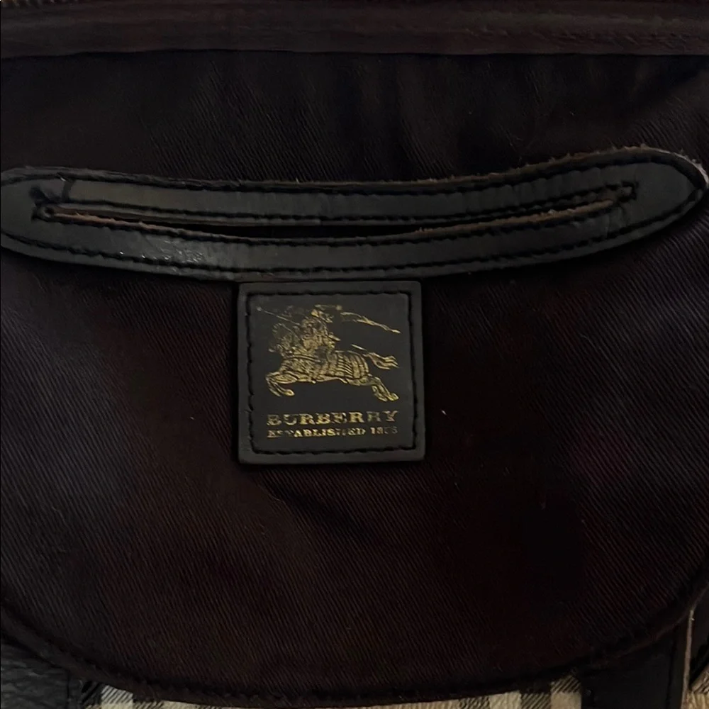 Burberry Cream and dark brown Satchel with Iconic Design w matching wallet - Picture 8 of 15